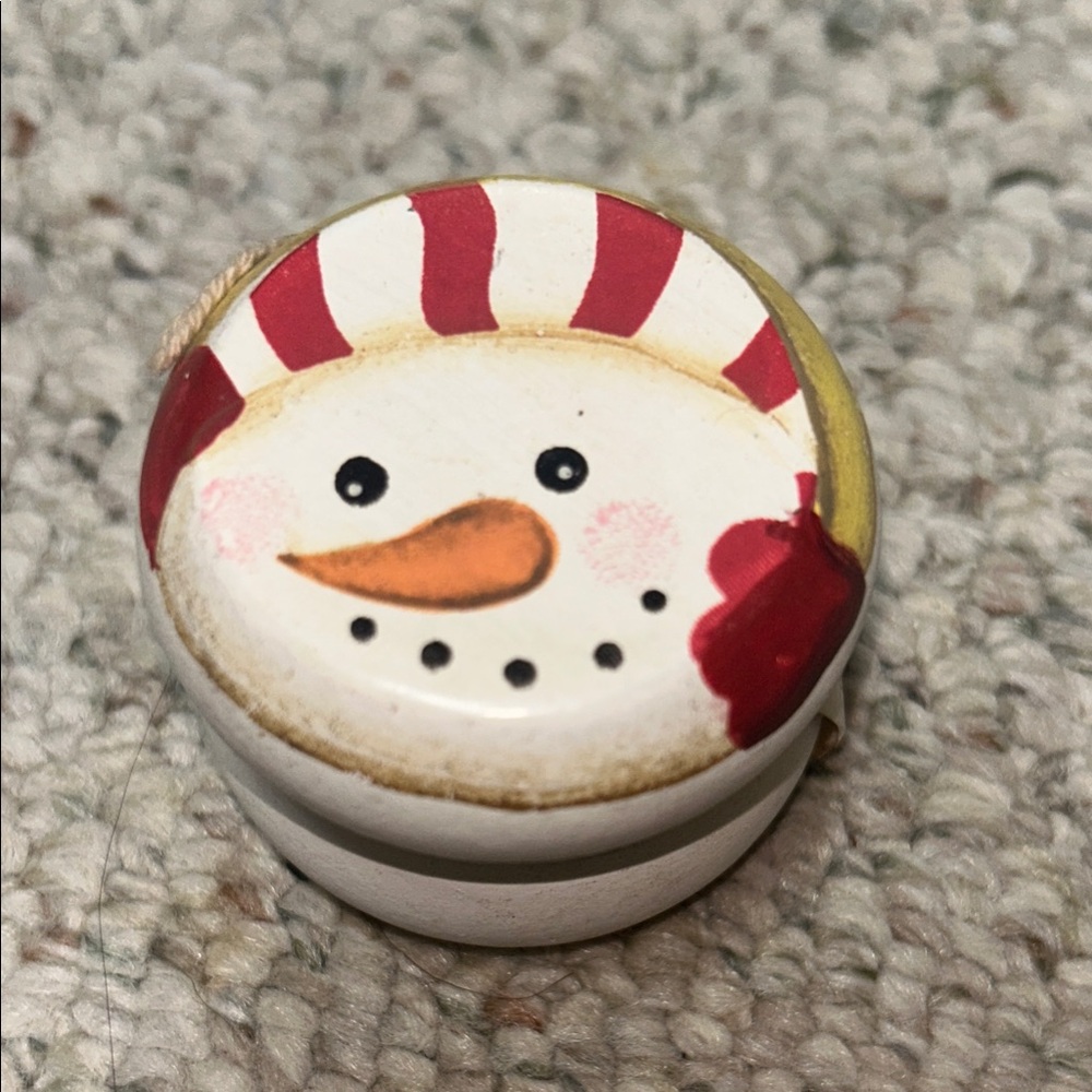 Vintage 90’s Festive Snowman Yoyo 🪀